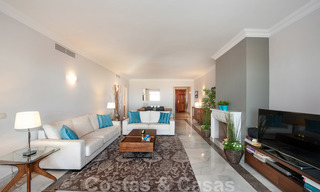 Prêt à emménager, appartement spacieux avec vue panoramique sur la côte et la mer Méditerranée à Benahavis - Marbella 27427 