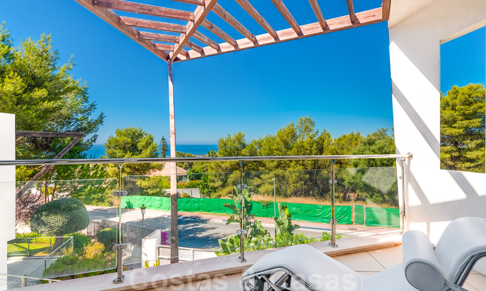 Maison d'angle moderne et luxueuse avec vue sur la mer à vendre dans l'exclusive Sierra Blanca, Marbella 27137