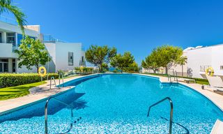 Maison d'angle moderne et luxueuse avec vue sur la mer à vendre dans l'exclusive Sierra Blanca, Marbella 27158 
