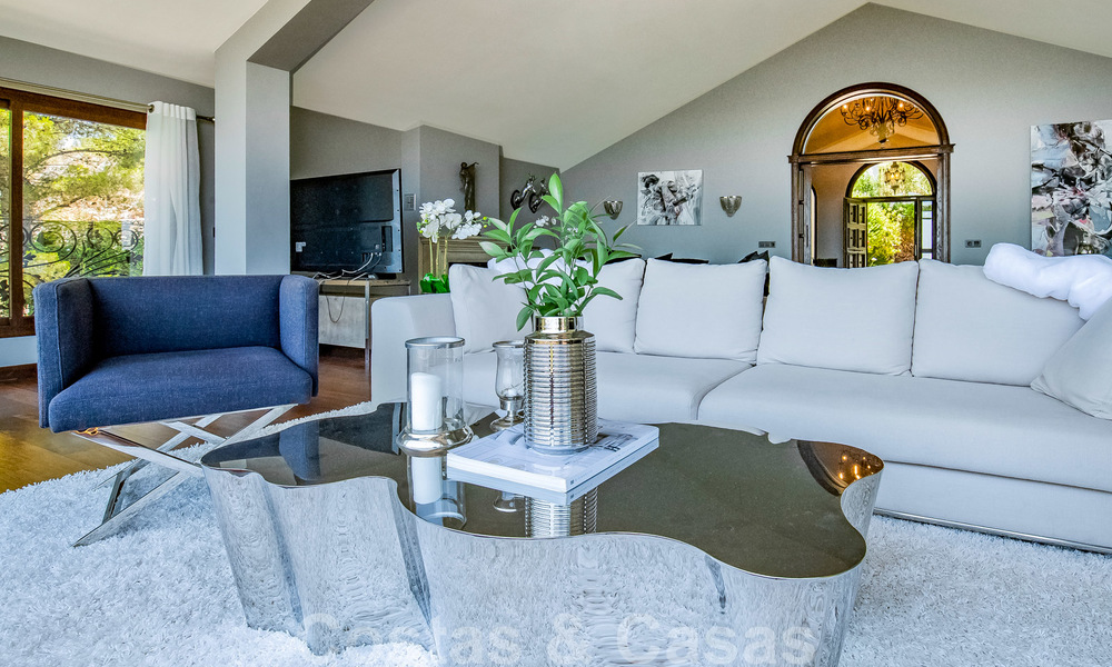 Villa classique méditerranéenne, rénovée, à vendre avec une vue imprenable sur la mer dans un espace vert adjacent au centre de Marbella 27177