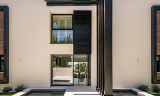 Villa spectaculaire de design moderne à vendre, en première ligne de golf à Nueva Andalucia, Marbella 27193 