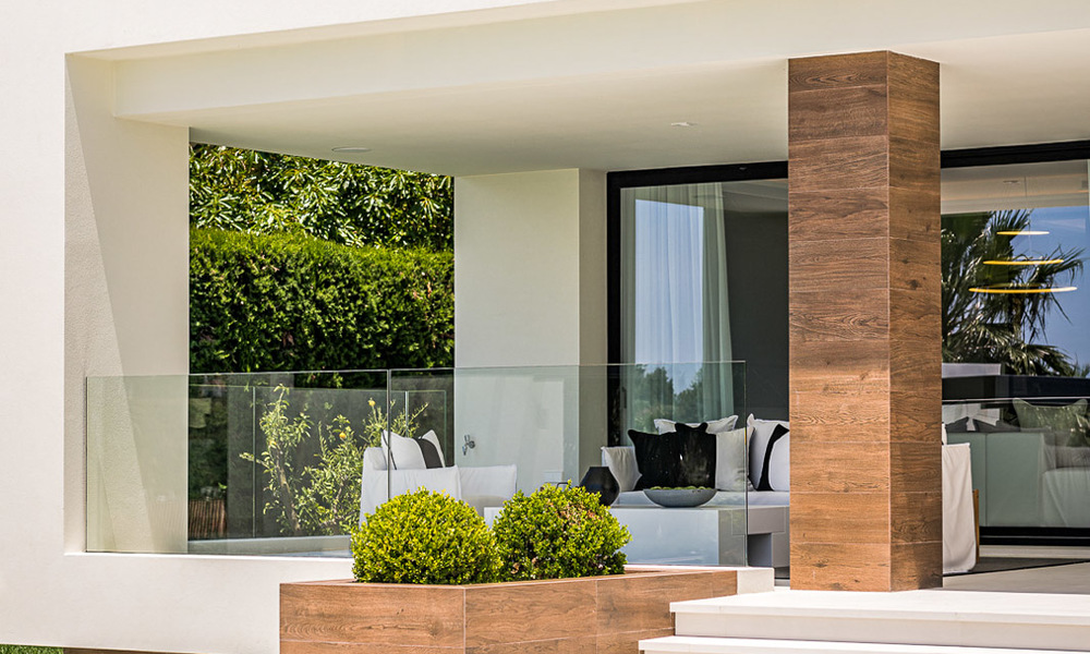 Villa spectaculaire de design moderne à vendre, en première ligne de golf à Nueva Andalucia, Marbella 27214