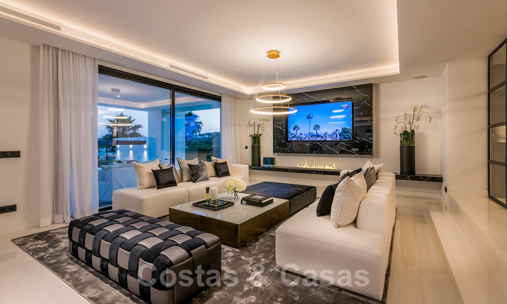 Villa spectaculaire de design moderne à vendre, en première ligne de golf à Nueva Andalucia, Marbella 27227