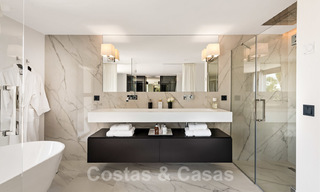 Villa spectaculaire de design moderne à vendre, en première ligne de golf à Nueva Andalucia, Marbella 27244 