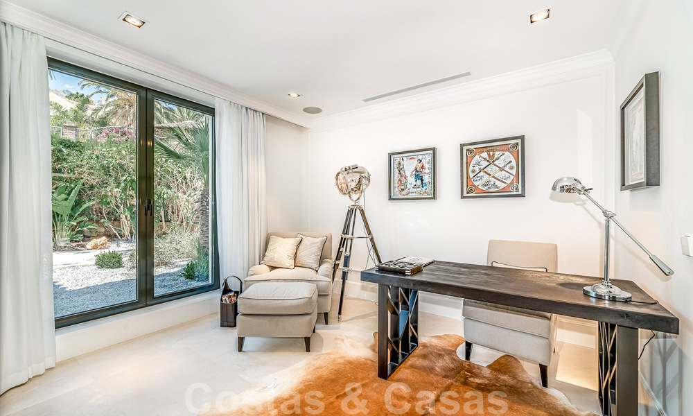 Villa de luxe en vente dans un style classique à Sierra Blanca, Marbella 32222