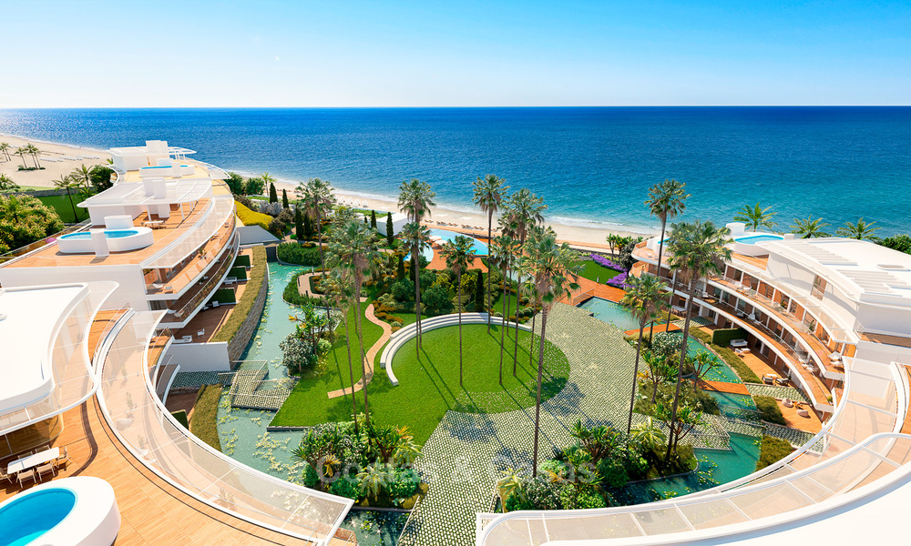 Penthouses modernes de luxe en première ligne de plage à vendre à Estepona, Costa del Sol. Prêt à emménager 27808