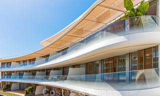 Appartements modernes de luxe en première ligne de plage à vendre à Estepona, Costa del Sol. Prêt à emménager 27832 