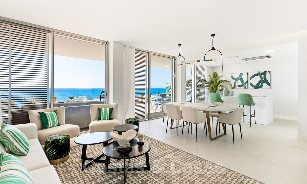 Appartements modernes de luxe en première ligne de plage à vendre à Estepona, Costa del Sol. Prêt à emménager 27841