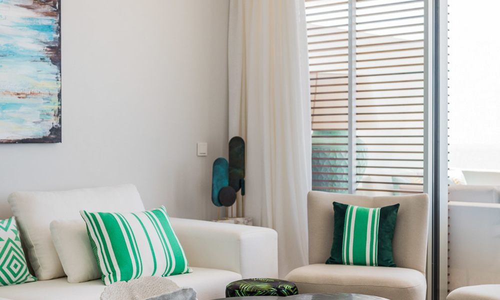 Appartements modernes de luxe en première ligne de plage à vendre à Estepona, Costa del Sol. Prêt à emménager 27851