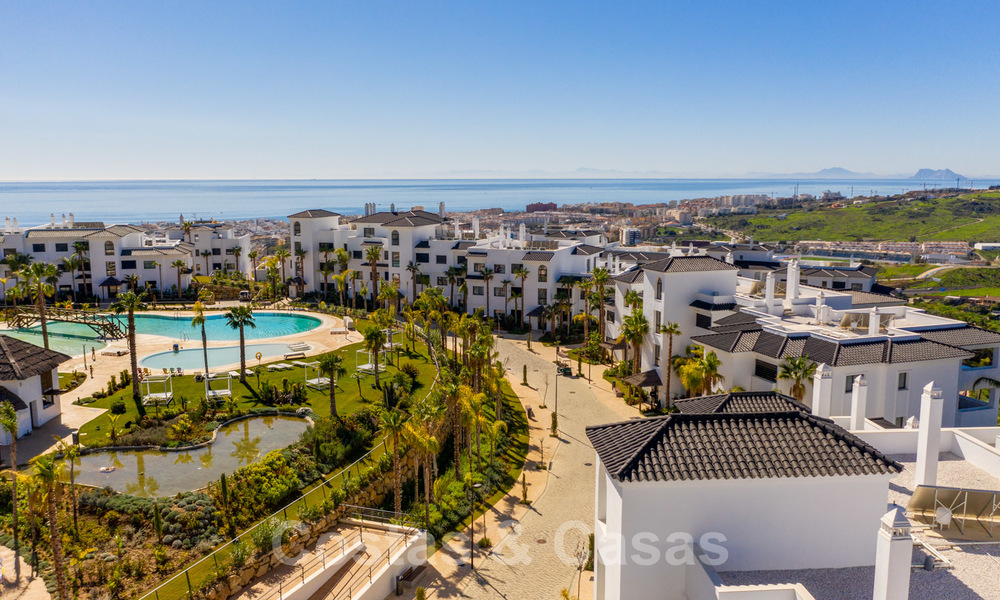 Nouveaux appartements modernes avec vue panoramique sur la mer à vendre près d'Estepona centre 27900