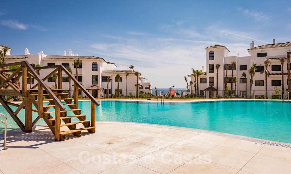 Nouveaux appartements modernes avec vue panoramique sur la mer à vendre près d'Estepona centre 27903