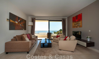 Appartement moderne et intemporel à vendre à Marbella avec vue sur la mer 27988 
