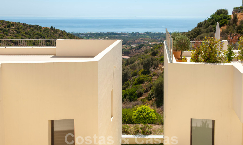 Appartement moderne et intemporel à vendre à Marbella avec vue sur la mer 27993