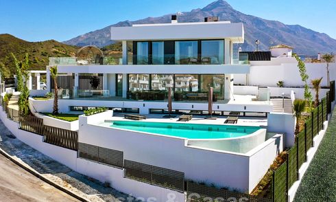 Exquise villa moderne avec de magnifiques vues sur la mer à vendre, Nueva Andalucia, Marbella 28076