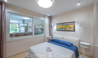 Appartement rénové à vendre dans le complexe balnéaire emblématique en première ligne de plage, le Gray D'Albion à Puerto Banus, Marbella 28380 