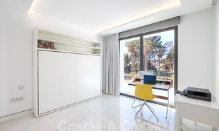 Revente privée. Appartement ultra-Deluxe d'Avant Garde en bord de mer à vendre dans un complexe exclusif sur le New Golden Mile, Marbella - Estepona 28690 