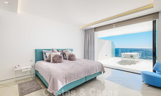 Revente privée. Appartement ultra-Deluxe d'Avant Garde en bord de mer à vendre dans un complexe exclusif sur le New Golden Mile, Marbella - Estepona 28708 