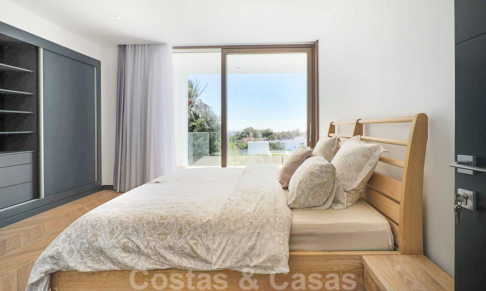 A vendre, villa moderne prête à emménager, à proximité de Puerto Banus à Nueva Andalucia, Marbella 28666