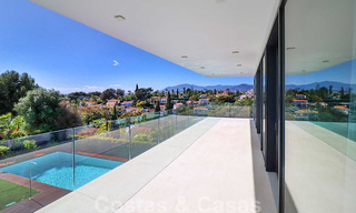 A vendre, villa moderne prête à emménager, à proximité de Puerto Banus à Nueva Andalucia, Marbella 28672 