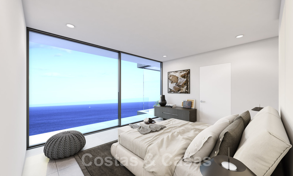 Villa de style contemporain à vendre avec vue panoramique sur la mer Méditerranée, près d'Estepona 28920