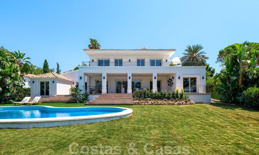 A vendre, villa en première ligne du golf, rénovée avec goût dans un quartier recherché et calme - Guadalmina - Marbella 29216