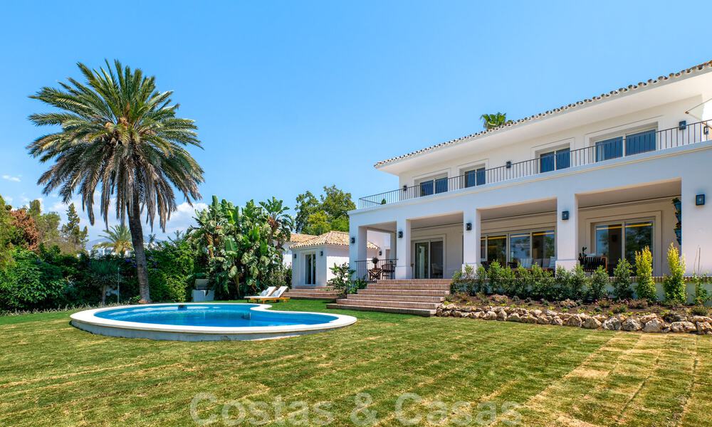 A vendre, villa en première ligne du golf, rénovée avec goût dans un quartier recherché et calme - Guadalmina - Marbella 29217