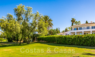 A vendre, villa en première ligne du golf, rénovée avec goût dans un quartier recherché et calme - Guadalmina - Marbella 29223 