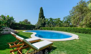 A vendre, villa en première ligne du golf, rénovée avec goût dans un quartier recherché et calme - Guadalmina - Marbella 29236 