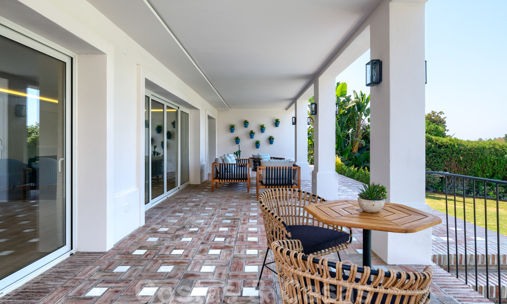 A vendre, villa en première ligne du golf, rénovée avec goût dans un quartier recherché et calme - Guadalmina - Marbella 29238