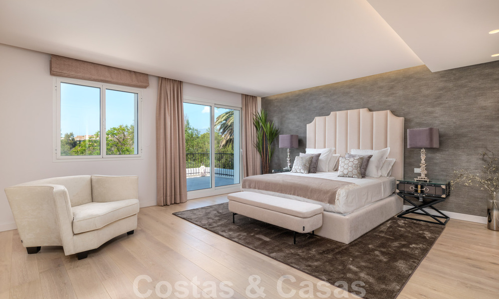 A vendre, villa en première ligne du golf, rénovée avec goût dans un quartier recherché et calme - Guadalmina - Marbella 29245