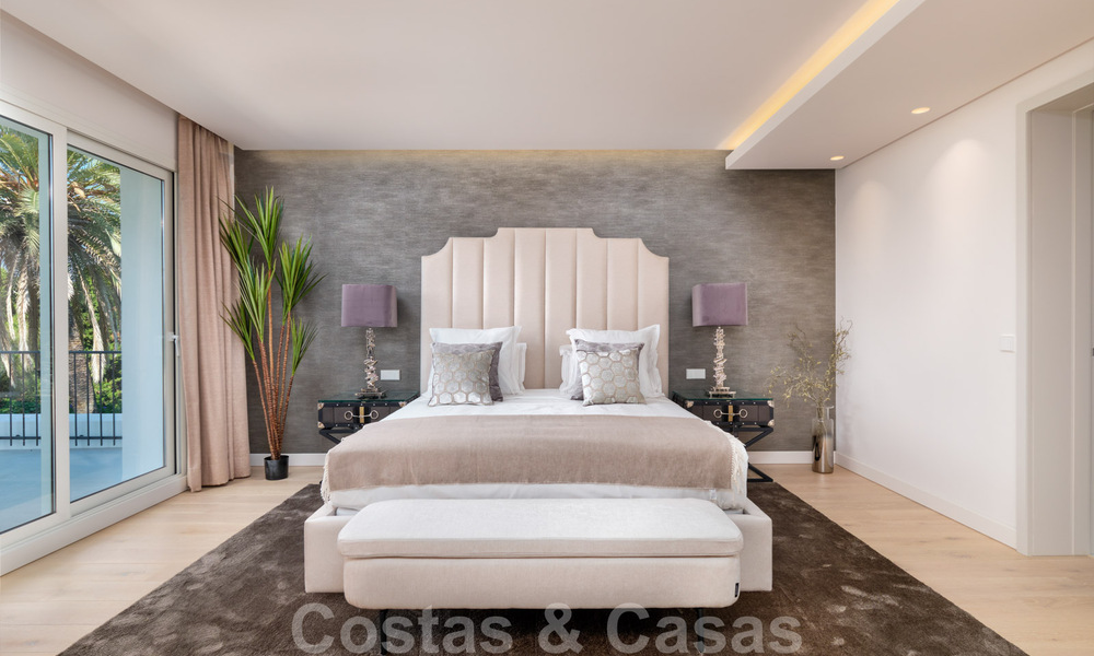 A vendre, villa en première ligne du golf, rénovée avec goût dans un quartier recherché et calme - Guadalmina - Marbella 29246