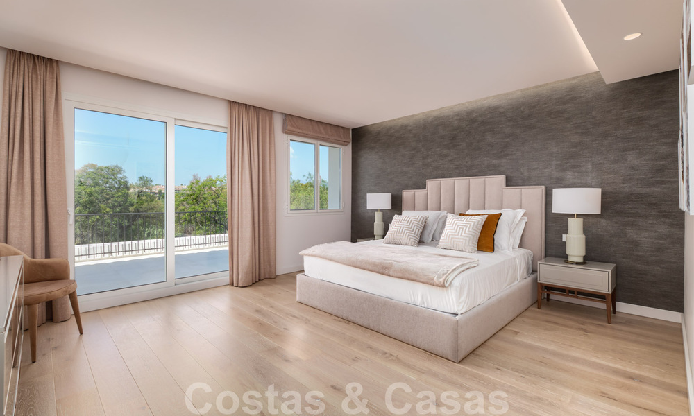A vendre, villa en première ligne du golf, rénovée avec goût dans un quartier recherché et calme - Guadalmina - Marbella 29262