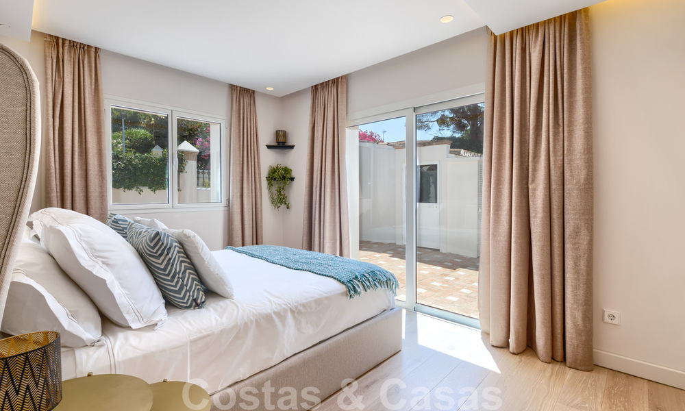 A vendre, villa en première ligne du golf, rénovée avec goût dans un quartier recherché et calme - Guadalmina - Marbella 29267
