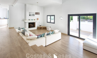 A vendre, villa rénovée de style contemporain sur le New Golden Mile, Marbella - Estepona 29378 