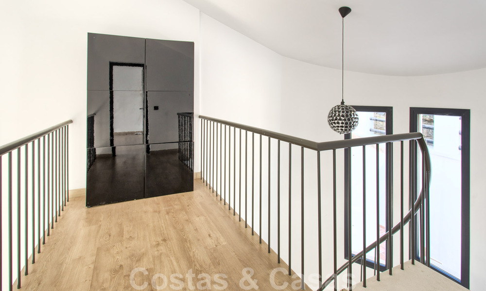 A vendre, villa rénovée de style contemporain sur le New Golden Mile, Marbella - Estepona 29384