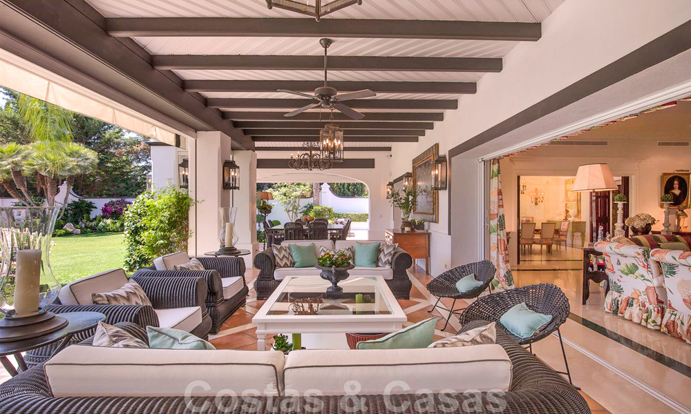 Spectaculaire et élégant manoir en vente dans l'ouest de Marbella, près de la plage 29401
