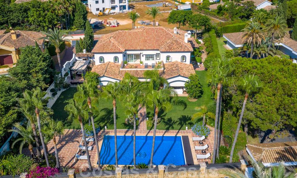 Spectaculaire et élégant manoir en vente dans l'ouest de Marbella, près de la plage 29428