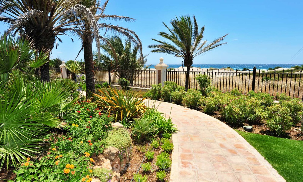 Penthouse exclusif de première ligne de plage à vendre à Los Monteros, Marbella 29587