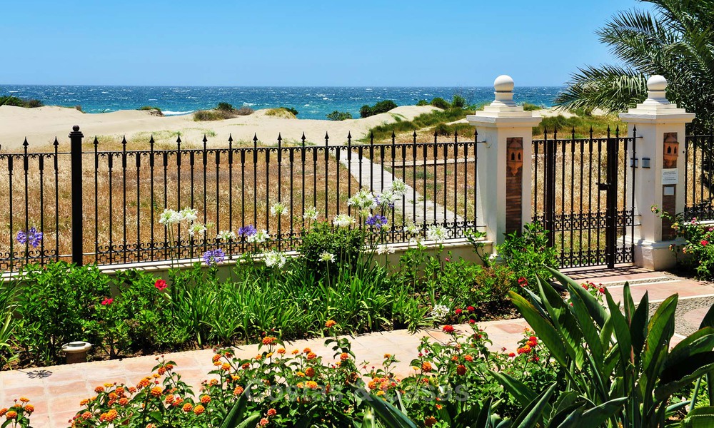 Penthouse exclusif de première ligne de plage à vendre à Los Monteros, Marbella 29589