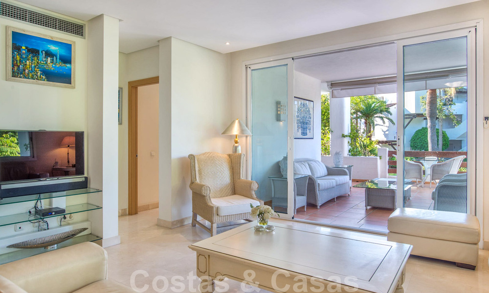 Spacieux, luxueux appartement de coin à vendre dans un complexe de plage en première ligne, à proximité du centre d'Estepona 29666