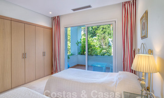 Spacieux, luxueux appartement de coin à vendre dans un complexe de plage en première ligne, à proximité du centre d'Estepona 29674 