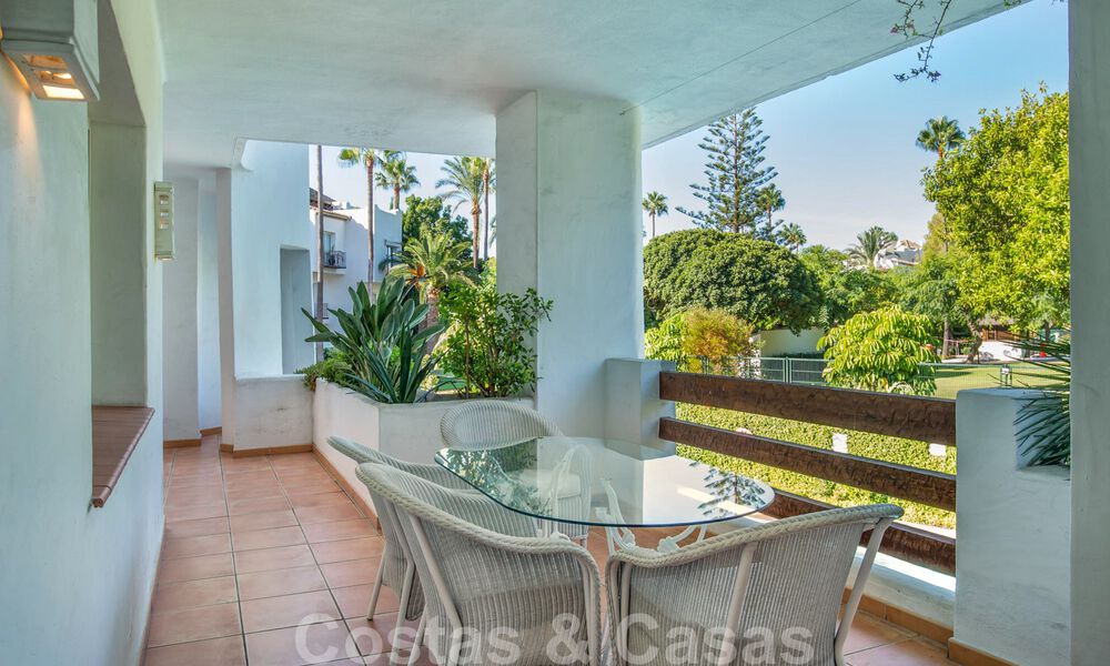 Spacieux, luxueux appartement de coin à vendre dans un complexe de plage en première ligne, à proximité du centre d'Estepona 29679