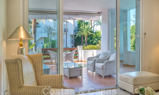 Spacieux, luxueux appartement de coin à vendre dans un complexe de plage en première ligne, à proximité du centre d'Estepona 29684 