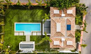 Spacieuse villa moderne de luxe près de la mer et un terrain de golf à vendre à Marbella - Estepona 30152 
