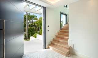 Spacieuse villa moderne de luxe près de la mer et un terrain de golf à vendre à Marbella - Estepona 30163 