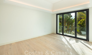 Spacieuse villa moderne de luxe près de la mer et un terrain de golf à vendre à Marbella - Estepona 30175 