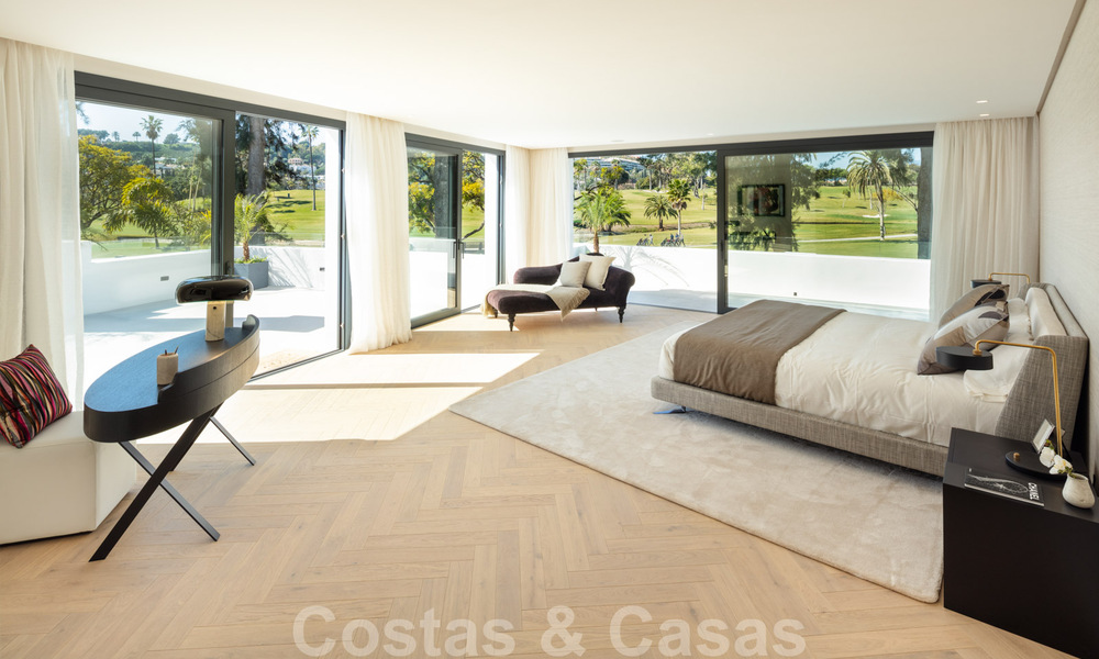 Villa en première ligne de golf élégamment rénovée au cœur de la Golf Valley à Nueva Andalucia, Marbella 30027