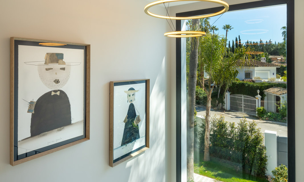 Villa en première ligne de golf élégamment rénovée au cœur de la Golf Valley à Nueva Andalucia, Marbella 30031