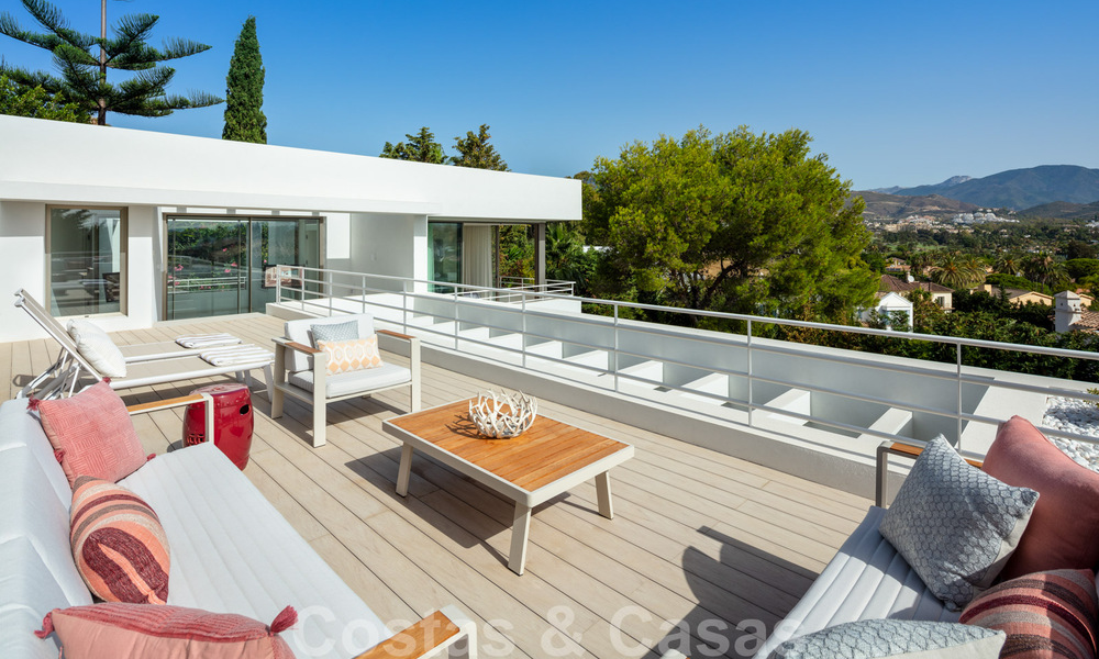 Elégante villa de construction récente avec de belles vues sur la montagne de La Concha à vendrre à Nueva Andalucia - Marbella 30060