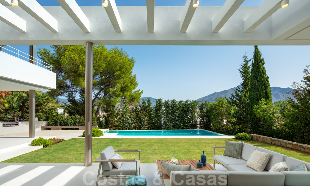 Elégante villa de construction récente avec de belles vues sur la montagne de La Concha à vendrre à Nueva Andalucia - Marbella 30061
